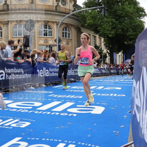29.06.2025 - hella hamburg halbmarathon Strokosch-Dieckow http://msf.ph/oto/8258708 29.06.2025 10:42:54 Ziel 4823, 5011, 5477, 7035, 7105, 8218, 9364, 10469, 13398, 14447, 14813, 14849, 15297, 15301, 15851, 18559, 18659 meine-sportfotos.de