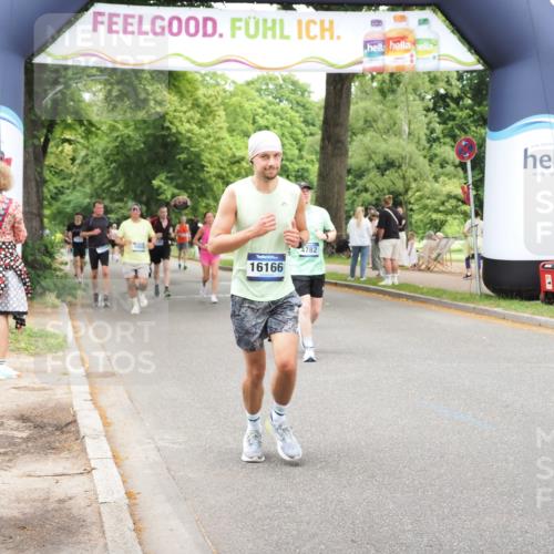 29.06.2025 - hella hamburg halbmarathon MichiJ http://msf.ph/oto/8258766 29.06.2025 10:53:17 Zwischen KM18-KM19 1790, 3461, 4286, 4322, 4782, 7485, 15678, 16099, 16166, 17638, 17880, 18261, 18655 meine-sportfotos.de