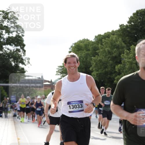 29.06.2025 - hella hamburg halbmarathon Jannik Wohlers http://msf.ph/oto/8258819 29.06.2025 09:57:50 Lombardsbrücke 1034, 1179, 1190, 1258, 1335, 1815, 2034, 2070, 2138, 2417, 2636, 2711, 4814, 4903, 5093, 5672, 5721, 6164, 6272, 6754, 6897, 7409, 7509, 7724, 7856, 7896, 8154, 8311, 8449, 8508, 8590, 8689, 9012, 9057, 9065, 9145, 9163, 9562, 9656, 10084, 11217, 11416, 11607, 11789, 11791, 12624, 13033, 13691, 14323, 14365, 14571, 14678, 15061, 16213, 16409, 16563, 16653, 16879, 16924, 17176, 17321, 17415, 17825, 18514, 18551, 18799, 18810, 18811, 18867 meine-sportfotos.de