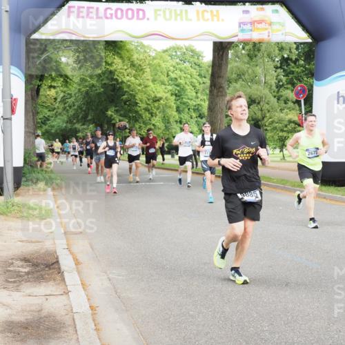29.06.2025 - hella hamburg halbmarathon MichiJ http://msf.ph/oto/8258823 29.06.2025 10:29:40 Zwischen KM18-KM19 2675, 4380, 4634, 5007, 5014, 9358, 9885, 10978, 11062, 11922, 12365, 14555, 15164, 16599, 16816, 18399 meine-sportfotos.de