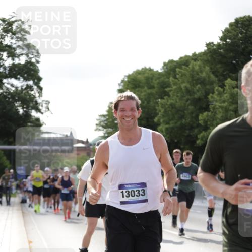 29.06.2025 - hella hamburg halbmarathon Jannik Wohlers http://msf.ph/oto/8258831 29.06.2025 09:57:50 Lombardsbrücke 1034, 1179, 1190, 1258, 1335, 1815, 2034, 2070, 2138, 2417, 2636, 2711, 4814, 4903, 5093, 5672, 5721, 6164, 6272, 6754, 6897, 7409, 7509, 7724, 7856, 7896, 8154, 8311, 8449, 8508, 8590, 8689, 9012, 9057, 9065, 9145, 9163, 9562, 9656, 10084, 11217, 11416, 11607, 11789, 11791, 12624, 13033, 13691, 14323, 14365, 14571, 14678, 15061, 16213, 16409, 16563, 16653, 16879, 16924, 17176, 17321, 17415, 17825, 18514, 18551, 18799, 18810, 18811, 18867 meine-sportfotos.de