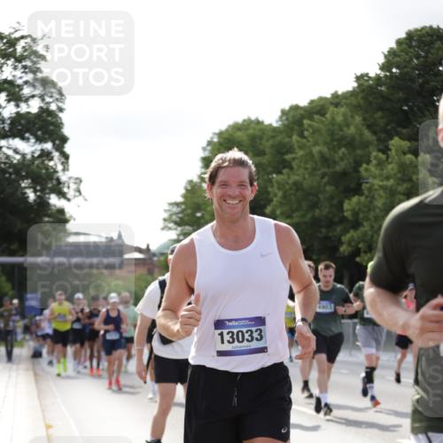 29.06.2025 - hella hamburg halbmarathon Jannik Wohlers http://msf.ph/oto/8258845 29.06.2025 09:57:50 Lombardsbrücke 1034, 1179, 1190, 1258, 1335, 1815, 2034, 2070, 2138, 2417, 2636, 2711, 4814, 4903, 5093, 5672, 5721, 6164, 6272, 6754, 6897, 7409, 7509, 7724, 7856, 7896, 8154, 8311, 8449, 8508, 8590, 8689, 9012, 9057, 9065, 9145, 9163, 9562, 9656, 10084, 11217, 11416, 11607, 11789, 11791, 12624, 13033, 13691, 14323, 14365, 14571, 14678, 15061, 16213, 16409, 16563, 16653, 16879, 16924, 17176, 17321, 17415, 17825, 18514, 18551, 18799, 18810, 18811, 18867 meine-sportfotos.de