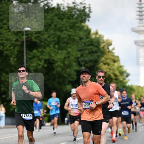 29.06.2025 - hella hamburg halbmarathon Dr. Thomas Lammeyer http://msf.ph/oto/8258926 29.06.2025 09:51:58 Kennedybrücke 1290, 1505, 1710, 2399, 2714, 2767, 3480, 4359, 5307, 5554, 5709, 6993, 7152, 7154, 7884, 8571, 8933, 9403, 10404, 10793, 10852 meine-sportfotos.de