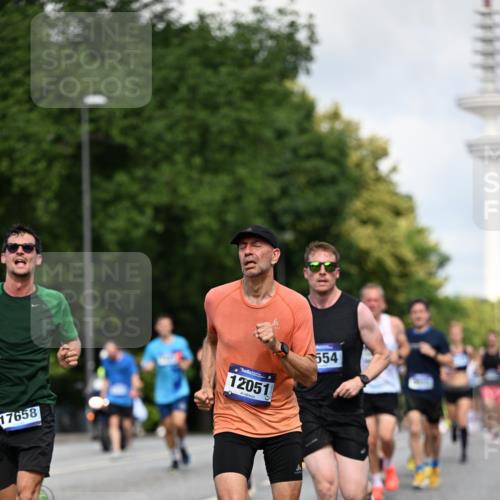 29.06.2025 - hella hamburg halbmarathon Dr. Thomas Lammeyer http://msf.ph/oto/8258956 29.06.2025 09:51:58 Kennedybrücke 1290, 1505, 1710, 2399, 2714, 2767, 3480, 4359, 5307, 5554, 5709, 6993, 7152, 7154, 7884, 8571, 8933, 9403, 10404, 10793, 10852 meine-sportfotos.de