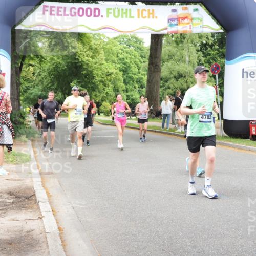 29.06.2025 - hella hamburg halbmarathon MichiJ http://msf.ph/oto/8259027 29.06.2025 10:53:19 Zwischen KM18-KM19 1790, 3461, 4286, 4782, 7485, 11523, 16099, 16166, 17569, 18261 meine-sportfotos.de