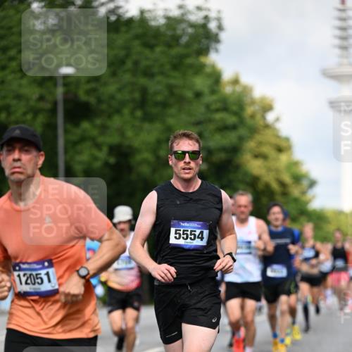 29.06.2025 - hella hamburg halbmarathon Dr. Thomas Lammeyer http://msf.ph/oto/8259071 29.06.2025 09:52:00 Kennedybrücke 1290, 1505, 1710, 2399, 2714, 3480, 4359, 5307, 5554, 5709, 6993, 7152, 7154, 7884, 8121, 8571, 8933, 9403, 10404, 10852 meine-sportfotos.de