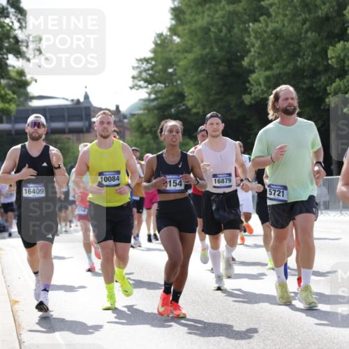 29.06.2025 - hella hamburg halbmarathon Jannik Wohlers http://msf.ph/oto/8259116 29.06.2025 09:57:56 Lombardsbrücke 1034, 1190, 1285, 1815, 2034, 2070, 2417, 2636, 2656, 2711, 3041, 3859, 4903, 5093, 5721, 5894, 6164, 6272, 6433, 6897, 7409, 7856, 7896, 8154, 8311, 8393, 8449, 8508, 8590, 8825, 9012, 9057, 9562, 9656, 10084, 11217, 11416, 11607, 11791, 11870, 12624, 12761, 13033, 13691, 14323, 14365, 14571, 14626, 14678, 14805, 14845, 15914, 16213, 16409, 16653, 16879, 16924, 17176, 17321, 17415, 18514, 18551, 18799, 18810, 18811, 18867, 19244 meine-sportfotos.de