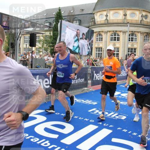 29.06.2025 - hella hamburg halbmarathon Michael Strokosch http://msf.ph/oto/8259300 29.06.2025 10:51:22 Ziel 1461, 1817, 2364, 2636, 2718, 4814, 6657, 6776, 8316, 8930, 8989, 9476, 10480, 10667, 11124, 11512, 11625, 12016, 13047, 14865, 14994, 18019, 18489 meine-sportfotos.de
