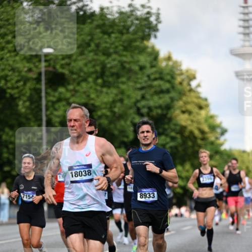 29.06.2025 - hella hamburg halbmarathon Dr. Thomas Lammeyer http://msf.ph/oto/8259483 29.06.2025 09:52:02 Kennedybrücke 1290, 1505, 1710, 2262, 2399, 3480, 4359, 4381, 5307, 5554, 5709, 6993, 7152, 7154, 8121, 8571, 8933, 9403, 10404, 10852 meine-sportfotos.de