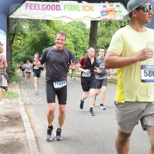 29.06.2025 - hella hamburg halbmarathon MichiJ http://msf.ph/oto/8259495 29.06.2025 10:53:23 Zwischen KM18-KM19 2142, 4782, 5869, 7323, 7485, 11191, 11523, 16166, 16602, 17569 meine-sportfotos.de