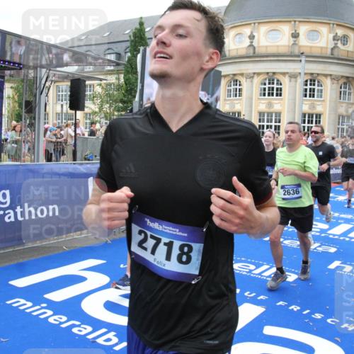29.06.2025 - hella hamburg halbmarathon Michael Strokosch http://msf.ph/oto/8259540 29.06.2025 10:51:25 Ziel 1817, 2364, 2411, 2636, 2718, 2946, 4814, 5820, 6657, 6776, 8316, 8989, 9214, 9656, 10480, 10667, 11124, 11422, 12016, 13047, 14865, 14994, 15950, 16357, 18019, 18489 meine-sportfotos.de
