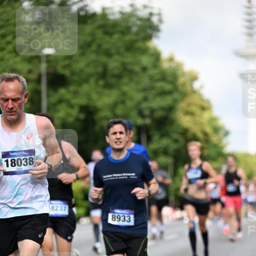 29.06.2025 - hella hamburg halbmarathon Dr. Thomas Lammeyer http://msf.ph/oto/8259625 29.06.2025 09:52:03 Kennedybrücke 1290, 1505, 1710, 2262, 2399, 3480, 4062, 4359, 4381, 5003, 5307, 5554, 5709, 6993, 7152, 7154, 8121, 8571, 8933, 9403, 10404, 10852 meine-sportfotos.de