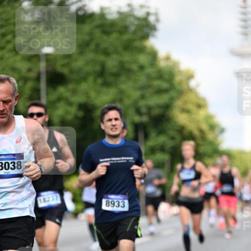 29.06.2025 - hella hamburg halbmarathon Dr. Thomas Lammeyer http://msf.ph/oto/8259662 29.06.2025 09:52:03 Kennedybrücke 1290, 1505, 1710, 2262, 2399, 3480, 4062, 4359, 4381, 5003, 5307, 5554, 5709, 6993, 7152, 7154, 8121, 8571, 8933, 9403, 10404, 10852 meine-sportfotos.de