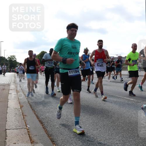 29.06.2025 - hella hamburg halbmarathon Lena Gebhardt http://msf.ph/oto/8259733 29.06.2025 09:57:01 Lombardsbrücke 1327, 1381, 1442, 1460, 1496, 1537, 1628, 1657, 1783, 1833, 1877, 2013, 2025, 2058, 2074, 2111, 2208, 2340, 2378, 2396, 2595, 2814, 2839, 2869, 2878, 3093, 3310, 3575, 3652, 3791, 4065, 4377, 4404, 4635, 4711, 4726, 4770, 4897, 5008, 5013, 5021, 5169, 5194, 5319, 5744, 5839, 6033, 6286, 6377, 6561, 6562, 6631, 6720, 7176, 7177, 7259, 7475, 7918, 8112, 8261, 8313, 8361, 8572, 8587, 8618, 8651, 8661, 8710, 8813, 8863, 8921, 8930, 9060, 9082, 9316, 9497, 9597, 9638 meine-sportfotos.de