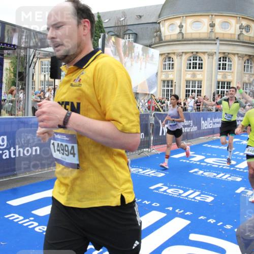 29.06.2025 - hella hamburg halbmarathon Michael Strokosch http://msf.ph/oto/8259755 29.06.2025 10:51:27 Ziel 2364, 2411, 2636, 2718, 2946, 4814, 5820, 6776, 8989, 9214, 9656, 11124, 11422, 13047, 13792, 14865, 14994, 15871, 15950, 16357, 17131, 18489 meine-sportfotos.de