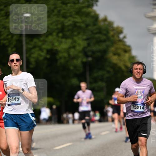 29.06.2025 - hella hamburg halbmarathon Dr. Thomas Lammeyer http://msf.ph/oto/8259772 29.06.2025 10:14:37 Kennedybrücke 1052, 1186, 1548, 1781, 5182, 5653, 5806, 7058, 8561, 8685, 9150, 9829 meine-sportfotos.de