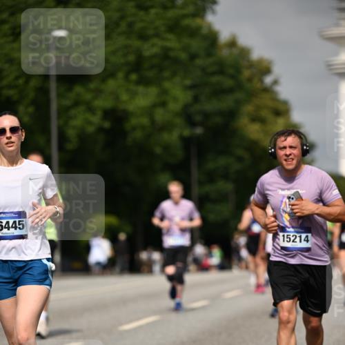 29.06.2025 - hella hamburg halbmarathon Dr. Thomas Lammeyer http://msf.ph/oto/8259793 29.06.2025 10:14:37 Kennedybrücke 1052, 1186, 1548, 1781, 5182, 5653, 5806, 7058, 8561, 8685, 9150, 9829 meine-sportfotos.de