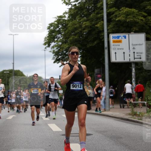 29.06.2025 - hella hamburg halbmarathon Yannick Fuchs http://msf.ph/oto/8259838 29.06.2025 10:48:33 20KM 1125, 1327, 1410, 1496, 1815, 2474, 2771, 2884, 3041, 3177, 3791, 3794, 3861, 3945, 4189, 4231, 4938, 5319, 6082, 6084, 6356, 6443, 6581, 6587, 6723, 6994, 8449, 8514, 8698, 8772, 8798, 9012, 9060, 9227, 10191, 10192, 10263, 10266, 11333, 11499, 11747, 11976, 12186, 12362, 12489, 12961, 13297, 13869, 13988, 14036, 14175, 14592, 14638, 14660, 14818, 14948, 15113, 15156, 15169, 15389, 15408, 15524, 15879, 16047, 16092, 16574, 17740 meine-sportfotos.de