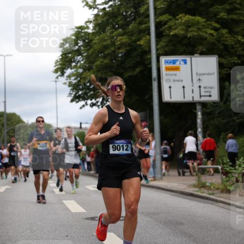 29.06.2025 - hella hamburg halbmarathon Yannick Fuchs http://msf.ph/oto/8259876 29.06.2025 10:48:33 20KM 1125, 1327, 1410, 1496, 1815, 2474, 2771, 2884, 3041, 3177, 3791, 3794, 3861, 3945, 4189, 4231, 4938, 5319, 6082, 6084, 6356, 6443, 6581, 6587, 6723, 6994, 8449, 8514, 8698, 8772, 8798, 9012, 9060, 9227, 10191, 10192, 10263, 10266, 11333, 11499, 11747, 11976, 12186, 12362, 12489, 12961, 13297, 13869, 13988, 14036, 14175, 14592, 14638, 14660, 14818, 14948, 15113, 15156, 15169, 15389, 15408, 15524, 15879, 16047, 16092, 16574, 17740 meine-sportfotos.de
