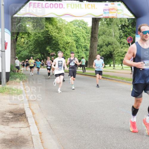 29.06.2025 - hella hamburg halbmarathon MichiJ http://msf.ph/oto/8259989 29.06.2025 10:29:47 Zwischen KM18-KM19 1136, 2675, 5410, 6901, 9659, 9755, 14661, 14820, 17182, 18045, 18049 meine-sportfotos.de