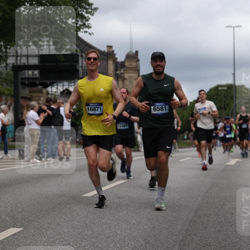 29.06.2025 - hella hamburg halbmarathon Yannick Fuchs http://msf.ph/oto/8260110 29.06.2025 10:48:34 20KM 1125, 1327, 1410, 1496, 1815, 2474, 2561, 2771, 2884, 3041, 3177, 3791, 3794, 3861, 3945, 4189, 4231, 4938, 5319, 6082, 6084, 6356, 6443, 6581, 6587, 6723, 6994, 8449, 8514, 8698, 8772, 8798, 9012, 9060, 9227, 10191, 10192, 10263, 10266, 11333, 11499, 11747, 11976, 12186, 12362, 12489, 12961, 13297, 13988, 14036, 14175, 14592, 14638, 14660, 14818, 14948, 15113, 15156, 15169, 15389, 15408, 15524, 15879, 16047, 16092, 16574, 17740 meine-sportfotos.de