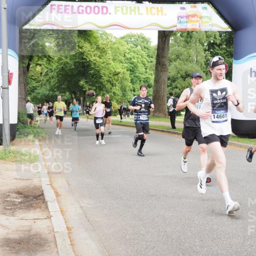 29.06.2025 - hella hamburg halbmarathon MichiJ http://msf.ph/oto/8260177 29.06.2025 10:29:49 Zwischen KM18-KM19 1136, 2579, 5410, 6901, 7378, 9659, 9755, 14661, 14820, 17182, 18045, 18049, 18442 meine-sportfotos.de
