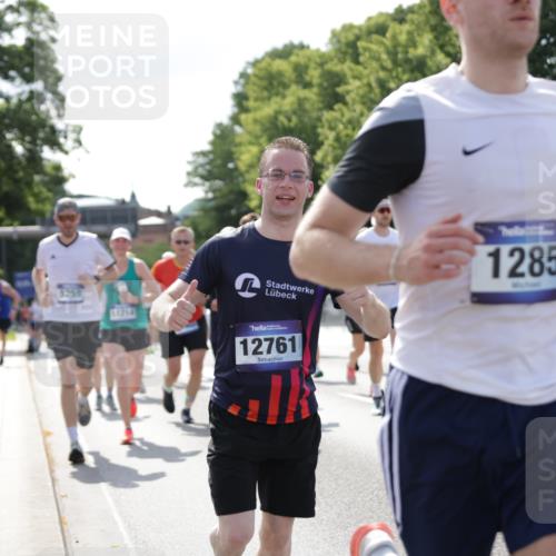29.06.2025 - hella hamburg halbmarathon Jannik Wohlers http://msf.ph/oto/8260189 29.06.2025 09:58:06 Lombardsbrücke 1285, 1815, 2029, 2034, 2518, 2656, 3041, 3097, 3819, 3859, 4152, 4167, 5259, 5378, 5721, 5894, 6272, 6433, 6592, 6759, 6877, 6897, 7716, 7856, 8154, 8311, 8393, 8590, 8825, 9012, 9057, 9562, 9656, 10084, 11214, 11638, 11870, 12483, 12632, 12633, 12735, 12761, 13470, 13536, 14266, 14323, 14365, 14626, 14678, 14805, 14845, 15389, 15523, 15914, 16176, 16213, 16409, 16653, 16830, 16879, 16924, 17346, 17348, 18551, 18799, 18867, 19244 meine-sportfotos.de