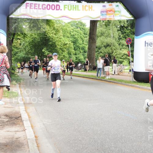 29.06.2025 - hella hamburg halbmarathon MichiJ http://msf.ph/oto/8260257 29.06.2025 10:53:31 Zwischen KM18-KM19 3071, 4187, 9405, 12255, 15394 meine-sportfotos.de