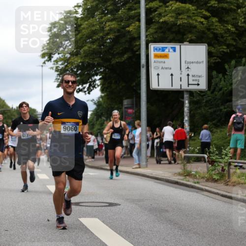 29.06.2025 - hella hamburg halbmarathon Yannick Fuchs http://msf.ph/oto/8260259 29.06.2025 10:48:35 20KM 1125, 1327, 1410, 1496, 1815, 2474, 2561, 2771, 2884, 3041, 3177, 3791, 3794, 3861, 3945, 4189, 4231, 4938, 5319, 6082, 6084, 6356, 6443, 6581, 6587, 6723, 6994, 8449, 8514, 8698, 8772, 8798, 8973, 9012, 9060, 9227, 10191, 10192, 10263, 10266, 10368, 11333, 11499, 11747, 11797, 11976, 12186, 12362, 12489, 12961, 13297, 13988, 14036, 14175, 14592, 14638, 14660, 14818, 14948, 15113, 15156, 15169, 15389, 15408, 15524, 15879, 16047, 16092, 16574, 17740 meine-sportfotos.de