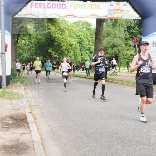 29.06.2025 - hella hamburg halbmarathon MichiJ http://msf.ph/oto/8260318 29.06.2025 10:29:50 Zwischen KM18-KM19 2579, 5410, 6901, 7378, 9659, 9755, 14661, 14820, 17182, 18045, 18049, 18442 meine-sportfotos.de