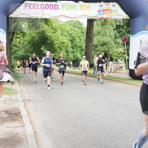 29.06.2025 - hella hamburg halbmarathon MichiJ http://msf.ph/oto/8260465 29.06.2025 10:53:34 Zwischen KM18-KM19 3071, 4187, 6059, 9405, 9559 meine-sportfotos.de