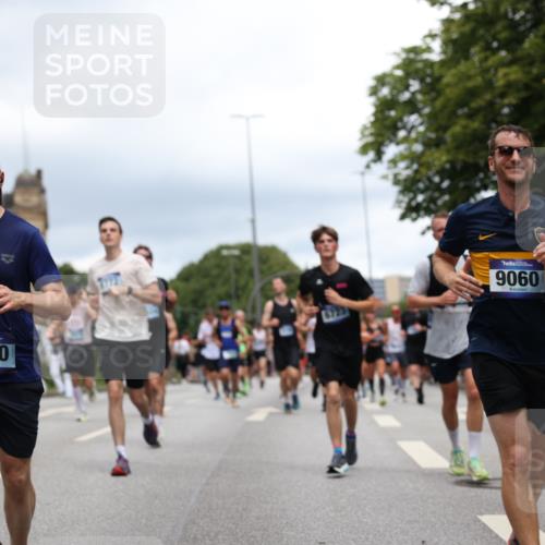 29.06.2025 - hella hamburg halbmarathon Yannick Fuchs http://msf.ph/oto/8260492 29.06.2025 10:48:36 20KM 1125, 1327, 1410, 1496, 1628, 1815, 2474, 2561, 2771, 2884, 3041, 3177, 3791, 3794, 3861, 3945, 4189, 4231, 4938, 5319, 6082, 6084, 6356, 6433, 6443, 6581, 6587, 6723, 6994, 8449, 8514, 8698, 8772, 8798, 8973, 9012, 9060, 9227, 10191, 10192, 10263, 10266, 10368, 10376, 11184, 11333, 11499, 11747, 11797, 11976, 12186, 12362, 12489, 12961, 13297, 13988, 14036, 14175, 14592, 14638, 14660, 14818, 14948, 15113, 15156, 15169, 15389, 15408, 15524, 15879, 16047, 16092, 16574 meine-sportfotos.de