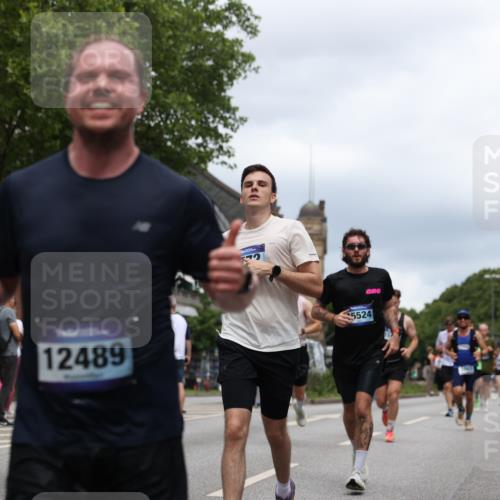 29.06.2025 - hella hamburg halbmarathon Yannick Fuchs http://msf.ph/oto/8260849 29.06.2025 10:48:37 20KM 1125, 1327, 1410, 1496, 1628, 1815, 2474, 2561, 2771, 2884, 3041, 3177, 3791, 3794, 3861, 3945, 4189, 4231, 4938, 5319, 6082, 6084, 6356, 6433, 6443, 6581, 6587, 6723, 6994, 8449, 8514, 8698, 8772, 8798, 8973, 9012, 9060, 9227, 10191, 10192, 10263, 10266, 10368, 10376, 11184, 11333, 11499, 11747, 11797, 11799, 11976, 12186, 12362, 12489, 12961, 13297, 13988, 14036, 14175, 14592, 14638, 14660, 14818, 14948, 15113, 15156, 15169, 15389, 15408, 15524, 15879, 16047, 16574 meine-sportfotos.de