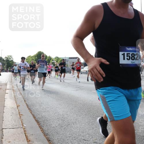 29.06.2025 - hella hamburg halbmarathon Lena Gebhardt http://msf.ph/oto/8260898 29.06.2025 09:57:03 Lombardsbrücke 1327, 1381, 1442, 1460, 1496, 1537, 1657, 1783, 1833, 2013, 2025, 2058, 2074, 2111, 2119, 2208, 2340, 2378, 2396, 2595, 2814, 2839, 2869, 2878, 3093, 3310, 3575, 3652, 3791, 4065, 4377, 4404, 4635, 4726, 4770, 4897, 5008, 5013, 5021, 5169, 5194, 5319, 5744, 5839, 6033, 6286, 6377, 6561, 6562, 6631, 6720, 6762, 7176, 7177, 7259, 7475, 7918, 8112, 8261, 8313, 8361, 8572, 8587, 8618, 8651, 8661, 8710, 8813, 8863, 8921, 8930, 9060, 9082, 9316, 9497, 9597, 9638 meine-sportfotos.de