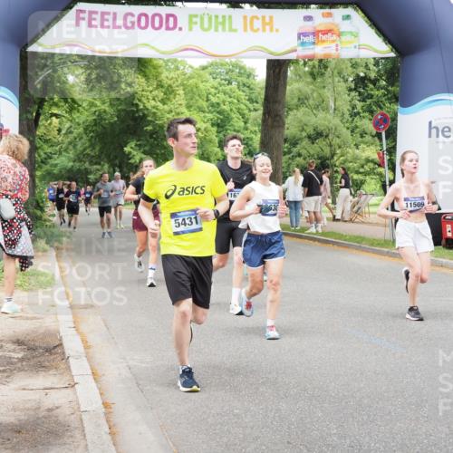29.06.2025 - hella hamburg halbmarathon MichiJ http://msf.ph/oto/8261221 29.06.2025 10:53:48 Zwischen KM18-KM19 1329, 2868, 3630, 4532, 5431, 11509, 12998, 16379, 17500, 18857 meine-sportfotos.de