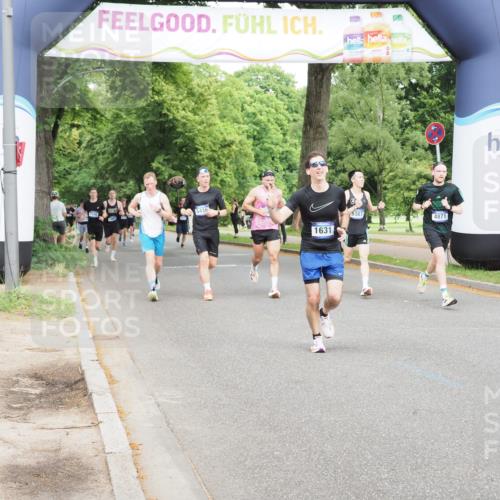 29.06.2025 - hella hamburg halbmarathon MichiJ http://msf.ph/oto/8261229 29.06.2025 10:29:58 Zwischen KM18-KM19 4871, 10375, 10894, 16281, 17720 meine-sportfotos.de