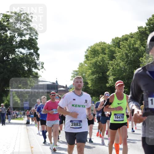 29.06.2025 - hella hamburg halbmarathon Jannik Wohlers http://msf.ph/oto/8261342 29.06.2025 09:58:17 Lombardsbrücke 1285, 1727, 1946, 1951, 2029, 2518, 2840, 2883, 2907, 3097, 3819, 3952, 4120, 4152, 4167, 5077, 5084, 5259, 5378, 5894, 6294, 6592, 6657, 6759, 6877, 7082, 7369, 7716, 8322, 8393, 8639, 10724, 11212, 11214, 11638, 11976, 12362, 12483, 12526, 12632, 12633, 12735, 13397, 13465, 13470, 13536, 13694, 13706, 13880, 14266, 14355, 14363, 14368, 14702, 15275, 15389, 15506, 15523, 15727, 15854, 16108, 16176, 16470, 16830, 17181, 17346, 17348, 17491 meine-sportfotos.de