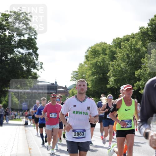 29.06.2025 - hella hamburg halbmarathon Jannik Wohlers http://msf.ph/oto/8261402 29.06.2025 09:58:17 Lombardsbrücke 1285, 1727, 1946, 1951, 2029, 2518, 2840, 2883, 2907, 3097, 3819, 3952, 4120, 4152, 4167, 5077, 5084, 5259, 5378, 5894, 6294, 6592, 6657, 6759, 6877, 7082, 7369, 7716, 8322, 8393, 8639, 10724, 11212, 11214, 11638, 11976, 12362, 12483, 12526, 12632, 12633, 12735, 13397, 13465, 13470, 13536, 13694, 13706, 13880, 14266, 14355, 14363, 14368, 14702, 15275, 15389, 15506, 15523, 15727, 15854, 16108, 16176, 16470, 16830, 17181, 17346, 17348, 17491 meine-sportfotos.de
