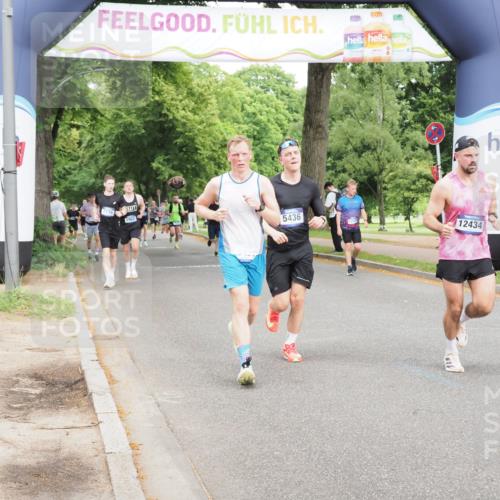29.06.2025 - hella hamburg halbmarathon MichiJ http://msf.ph/oto/8261630 29.06.2025 10:30:00 Zwischen KM18-KM19 1631, 4871, 5387, 5436, 10375, 10894, 12434, 16281, 17720, 18491 meine-sportfotos.de