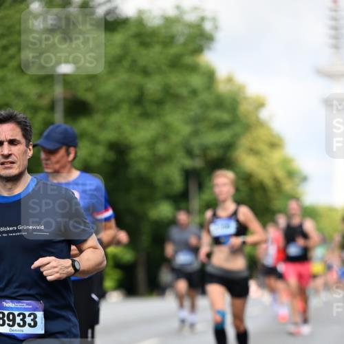29.06.2025 - hella hamburg halbmarathon Dr. Thomas Lammeyer http://msf.ph/oto/8261770 29.06.2025 09:52:04 Kennedybrücke 1290, 1505, 1710, 2262, 2399, 3480, 4062, 4359, 4381, 5003, 5307, 5554, 5709, 6993, 7152, 7154, 8002, 8121, 8571, 8933, 9403, 10190, 10852 meine-sportfotos.de