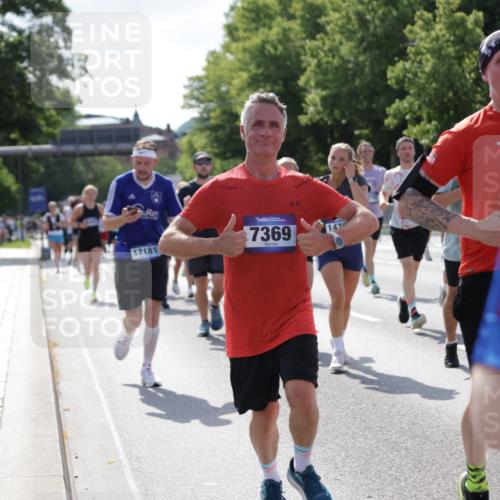 29.06.2025 - hella hamburg halbmarathon Jannik Wohlers http://msf.ph/oto/8261987 29.06.2025 09:58:22 Lombardsbrücke 1410, 1485, 1727, 1946, 1951, 2518, 2840, 2883, 2907, 3334, 3819, 3952, 4120, 4152, 4167, 5077, 5084, 5378, 6294, 6592, 6657, 6759, 6877, 7082, 7369, 7716, 7732, 8068, 8322, 8639, 8721, 9727, 9770, 10724, 11212, 11638, 11976, 12135, 12362, 12483, 12526, 12632, 13397, 13465, 13470, 13654, 13694, 13706, 13880, 13997, 14266, 14355, 14363, 14368, 14702, 15275, 15497, 15506, 15523, 15727, 15854, 16108, 16292, 16470, 16830, 17181, 17346, 17348, 17491 meine-sportfotos.de