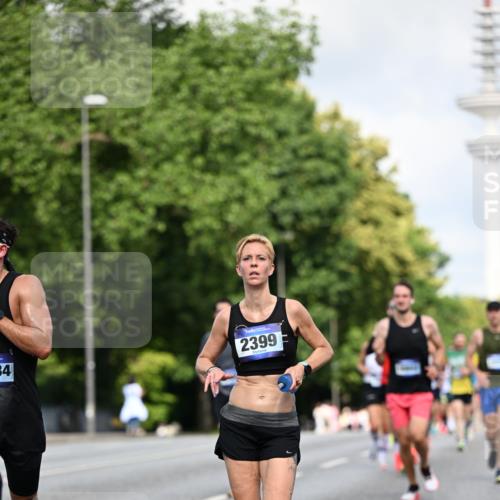 29.06.2025 - hella hamburg halbmarathon Dr. Thomas Lammeyer http://msf.ph/oto/8262039 29.06.2025 09:52:05 Kennedybrücke 1290, 1505, 1710, 2262, 2399, 3480, 3547, 4062, 4359, 4381, 5003, 5307, 5554, 5709, 6993, 7152, 7154, 8002, 8121, 8571, 8933, 9403, 10190, 10738, 10852 meine-sportfotos.de