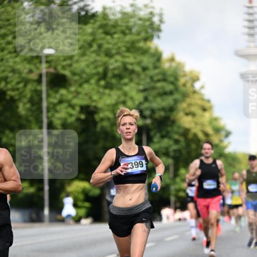 29.06.2025 - hella hamburg halbmarathon Dr. Thomas Lammeyer http://msf.ph/oto/8262104 29.06.2025 09:52:05 Kennedybrücke 1290, 1505, 1710, 2262, 2399, 3480, 3547, 4062, 4359, 4381, 5003, 5307, 5554, 5709, 6993, 7152, 7154, 8002, 8121, 8571, 8933, 9403, 10190, 10738, 10852 meine-sportfotos.de