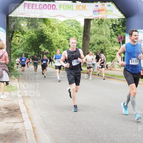 29.06.2025 - hella hamburg halbmarathon MichiJ http://msf.ph/oto/8262141 29.06.2025 10:53:58 Zwischen KM18-KM19 1866, 5150, 10042, 11321, 11755, 13203, 13603, 14987 meine-sportfotos.de