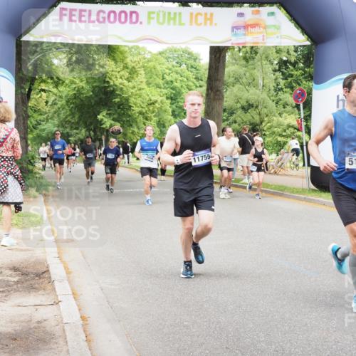29.06.2025 - hella hamburg halbmarathon MichiJ http://msf.ph/oto/8262184 29.06.2025 10:53:58 Zwischen KM18-KM19 1866, 5150, 10042, 11321, 11755, 13203, 13603, 14987 meine-sportfotos.de