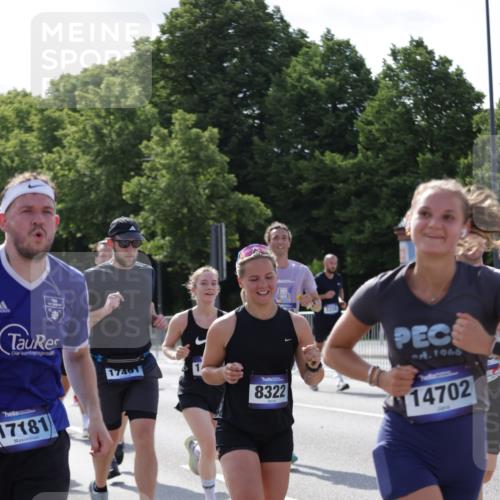 29.06.2025 - hella hamburg halbmarathon Jannik Wohlers http://msf.ph/oto/8262208 29.06.2025 09:58:24 Lombardsbrücke 1410, 1485, 1727, 1946, 1951, 2840, 2883, 2907, 3334, 3952, 4120, 4167, 5077, 5084, 6294, 6629, 6657, 6759, 6877, 7082, 7369, 7716, 7732, 8068, 8322, 8639, 8721, 9655, 9727, 9770, 10488, 10724, 11212, 11612, 11638, 11976, 12135, 12362, 12483, 12526, 13397, 13465, 13654, 13694, 13706, 13880, 13997, 14266, 14355, 14363, 14368, 14702, 15275, 15497, 15506, 15516, 15523, 15727, 15854, 16108, 16292, 16470, 16830, 17181, 17346, 17491, 17828, 18000, 19152 meine-sportfotos.de