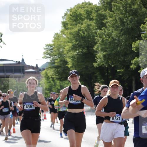 29.06.2025 - hella hamburg halbmarathon Jannik Wohlers http://msf.ph/oto/8262257 29.06.2025 09:58:26 Lombardsbrücke 1410, 1485, 1727, 1946, 1951, 2840, 2883, 2907, 3334, 3952, 4120, 4167, 5077, 5084, 6294, 6629, 6657, 7082, 7369, 7716, 7732, 8068, 8322, 8639, 8721, 9655, 9727, 9770, 10488, 10724, 11212, 11612, 11638, 11976, 12135, 12362, 12526, 13397, 13465, 13654, 13694, 13706, 13880, 13997, 14355, 14363, 14368, 14702, 15275, 15497, 15506, 15516, 15727, 15854, 16108, 16292, 16470, 17181, 17346, 17491, 17828, 18000, 18181, 18308, 18340, 19152 meine-sportfotos.de