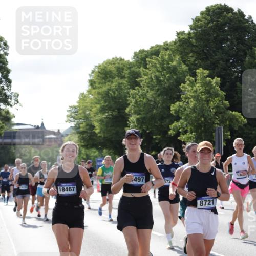 29.06.2025 - hella hamburg halbmarathon Jannik Wohlers http://msf.ph/oto/8262282 29.06.2025 09:58:27 Lombardsbrücke 1410, 1485, 1715, 1719, 1727, 1946, 1951, 2840, 2883, 2907, 3037, 3334, 3952, 4120, 4167, 5077, 5084, 6294, 6629, 6657, 7082, 7369, 7716, 7732, 8068, 8322, 8639, 8721, 8798, 9655, 9727, 9770, 10488, 10724, 11212, 11612, 11976, 12135, 12362, 12526, 13397, 13465, 13654, 13694, 13706, 13880, 13997, 14355, 14363, 14368, 14702, 15275, 15497, 15506, 15516, 15727, 15854, 16108, 16292, 16470, 17181, 17383, 17491, 17828, 18000, 18181, 18308, 18340, 19152 meine-sportfotos.de