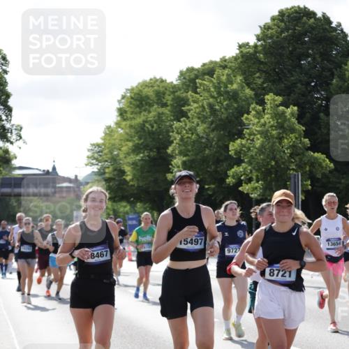 29.06.2025 - hella hamburg halbmarathon Jannik Wohlers http://msf.ph/oto/8262326 29.06.2025 09:58:27 Lombardsbrücke 1410, 1485, 1715, 1719, 1727, 1946, 1951, 2840, 2883, 2907, 3037, 3334, 3952, 4120, 4167, 5077, 5084, 6294, 6629, 6657, 7082, 7369, 7716, 7732, 8068, 8322, 8639, 8721, 8798, 9655, 9727, 9770, 10488, 10724, 11212, 11612, 11976, 12135, 12362, 12526, 13397, 13465, 13654, 13694, 13706, 13880, 13997, 14355, 14363, 14368, 14702, 15275, 15497, 15506, 15516, 15727, 15854, 16108, 16292, 16470, 17181, 17383, 17491, 17828, 18000, 18181, 18308, 18340, 19152 meine-sportfotos.de