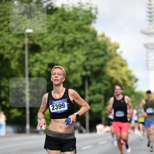 29.06.2025 - hella hamburg halbmarathon Dr. Thomas Lammeyer http://msf.ph/oto/8262358 29.06.2025 09:52:06 Kennedybrücke 1290, 1505, 1710, 2262, 2399, 3480, 3547, 4062, 4359, 4381, 5003, 5307, 5554, 5709, 6993, 7152, 7154, 8002, 8121, 8571, 8933, 9403, 10190, 10738, 10852 meine-sportfotos.de